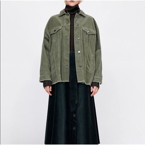 Zara Womens Shacket Sz S Olive Green Corduroy Shirt Jacket Raw Hem Oversized - Picture 2 of 8